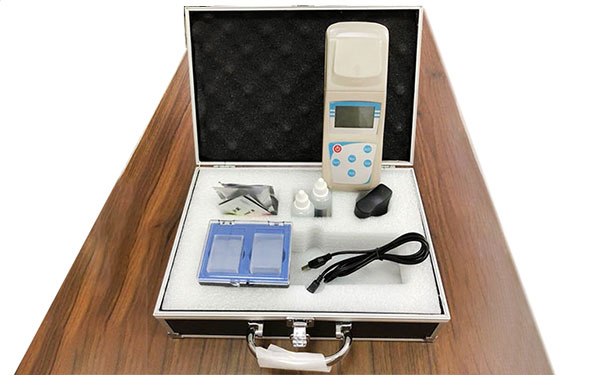 便攜式余氯檢測儀裝箱圖（實拍）